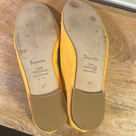 Repetto Suede Ballet Flats, Sz 41. Never worn outside. - Picture 3 of 3